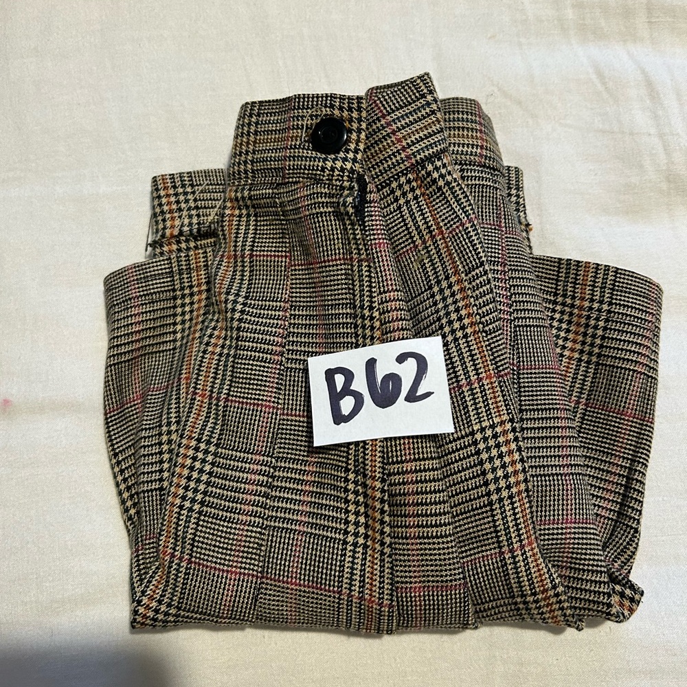 W Sophisticate Petite Tan Plaid Pleated Skirt Size 8 |B62 - Picture 12 of 12